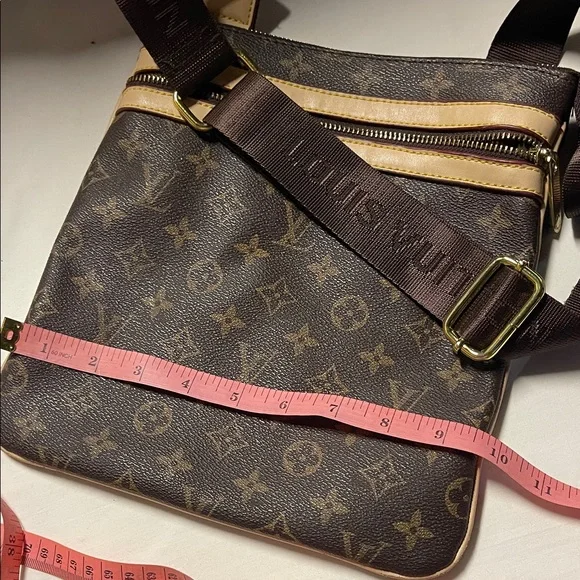 Stylish Monogram Brown Messenger Bag - Picture 2 of 11